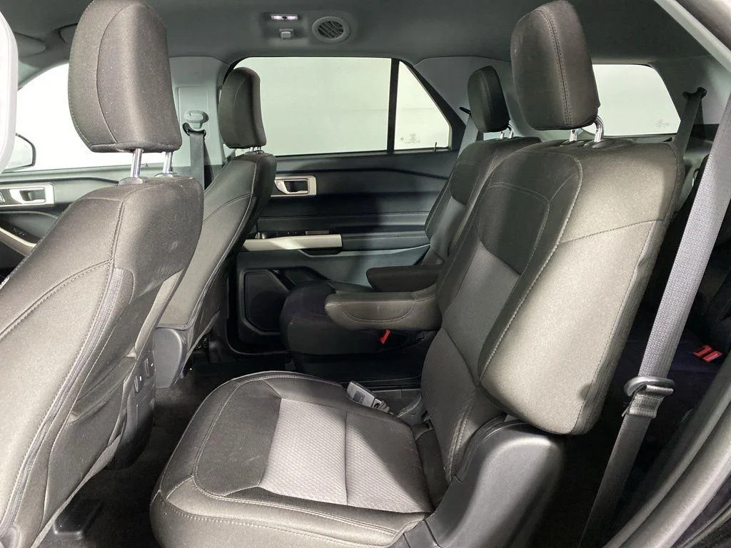 Used 2023 Black Metallic Ford XLT image 10