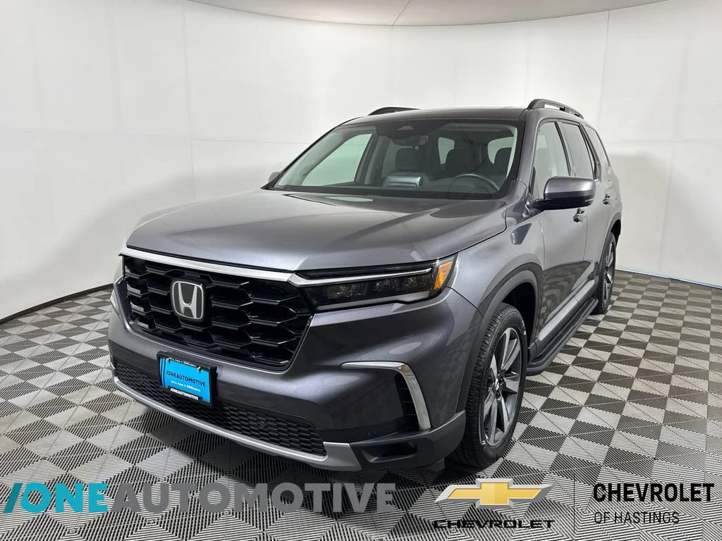 Used 2025 Gray Honda Touring image 1