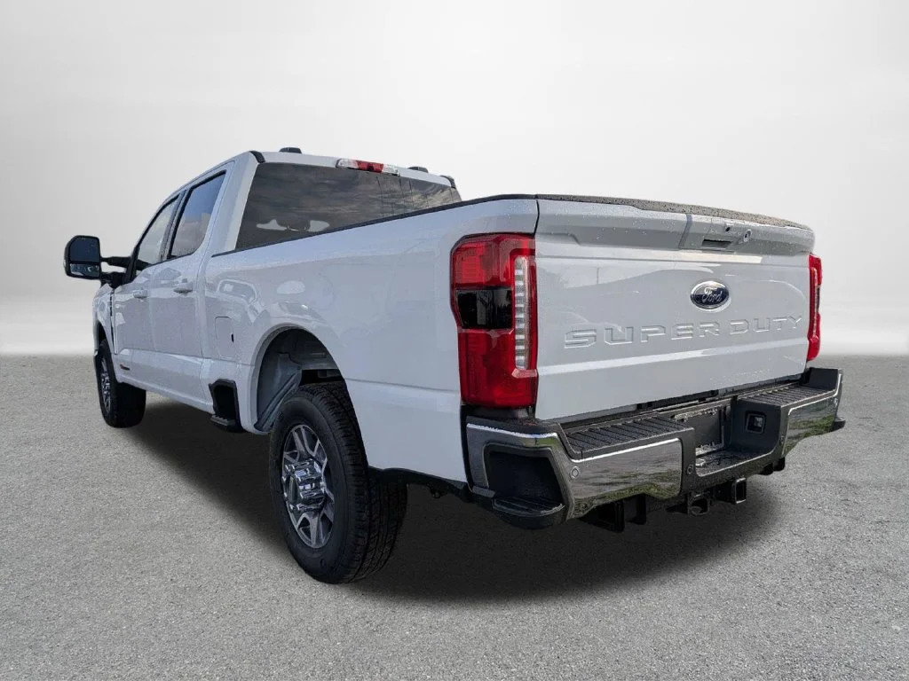 New 2026 Oxford White Ford F-250® Lariat® image 5