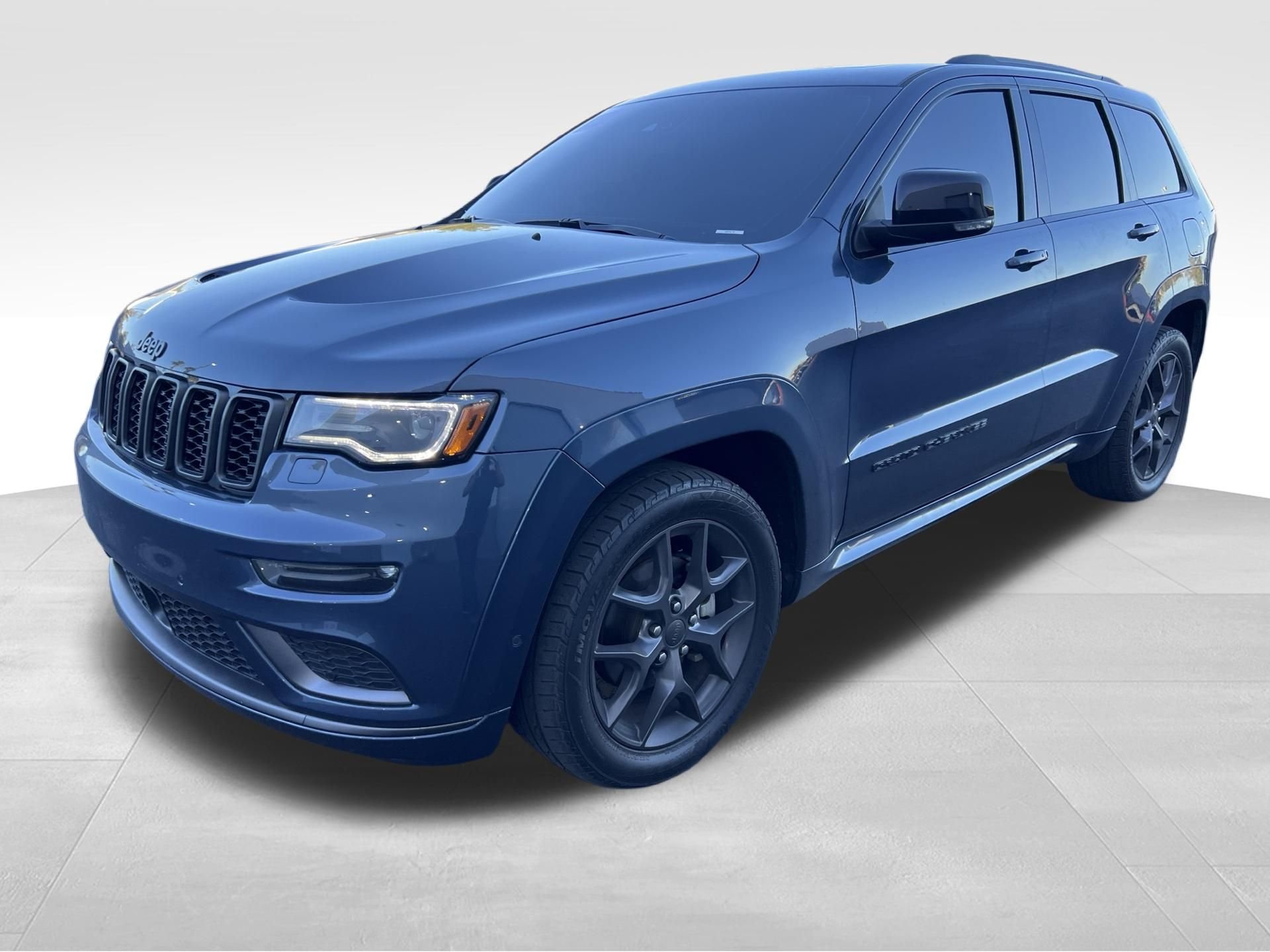 Used 2019 Blue Jeep Limited image 9
