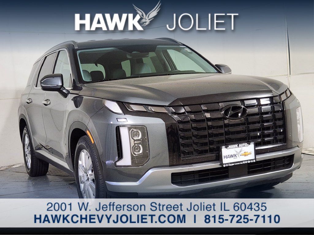 Used 2025 Gray Hyundai SEL image 1