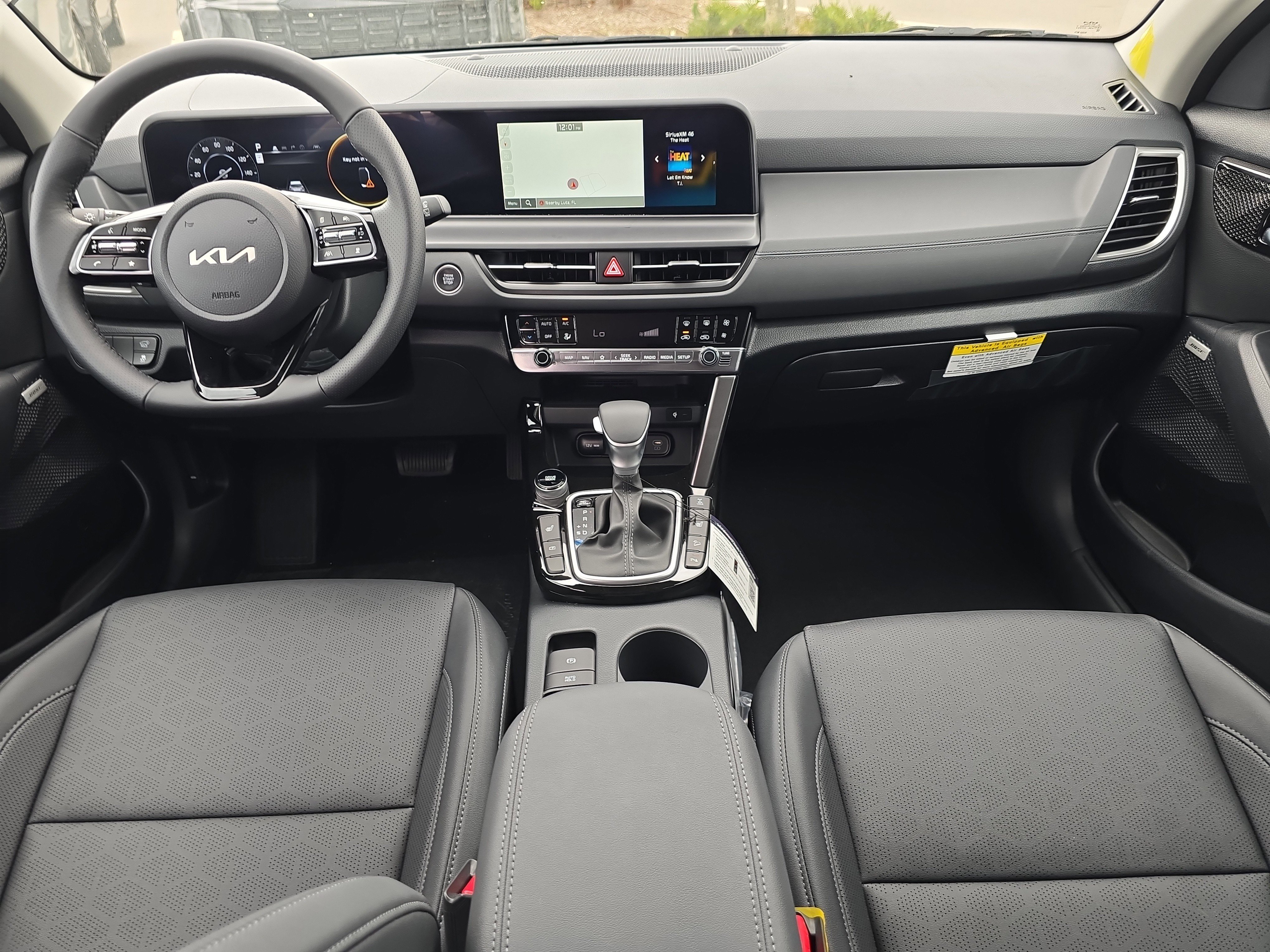 New 2026 Pluton Blue / Black Roof Kia SX image 13