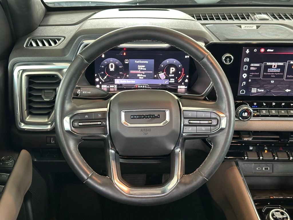 Used 2023 White GMC Denali image 17