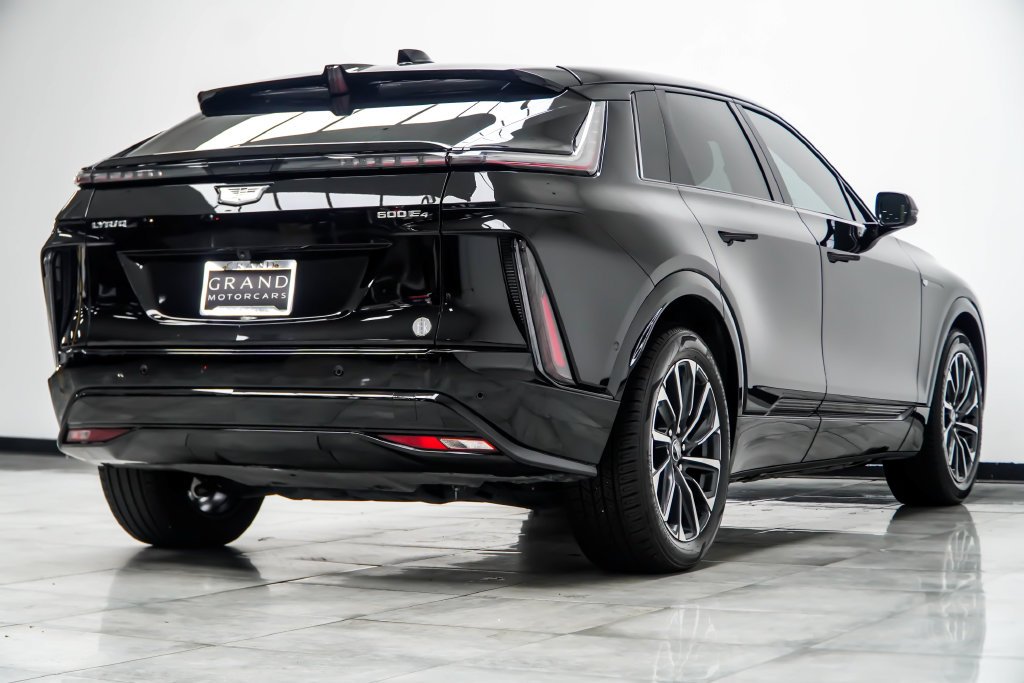 Used 2025 Black Cadillac Sport image 15