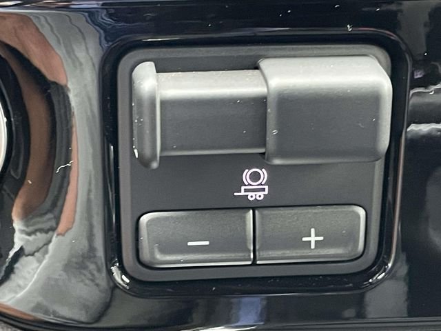 Used 2023 Gray Chevrolet RST image 23
