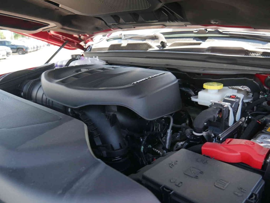 New 2026 Molten Red Pearl-Coat Exterior Paint RAM  image 12