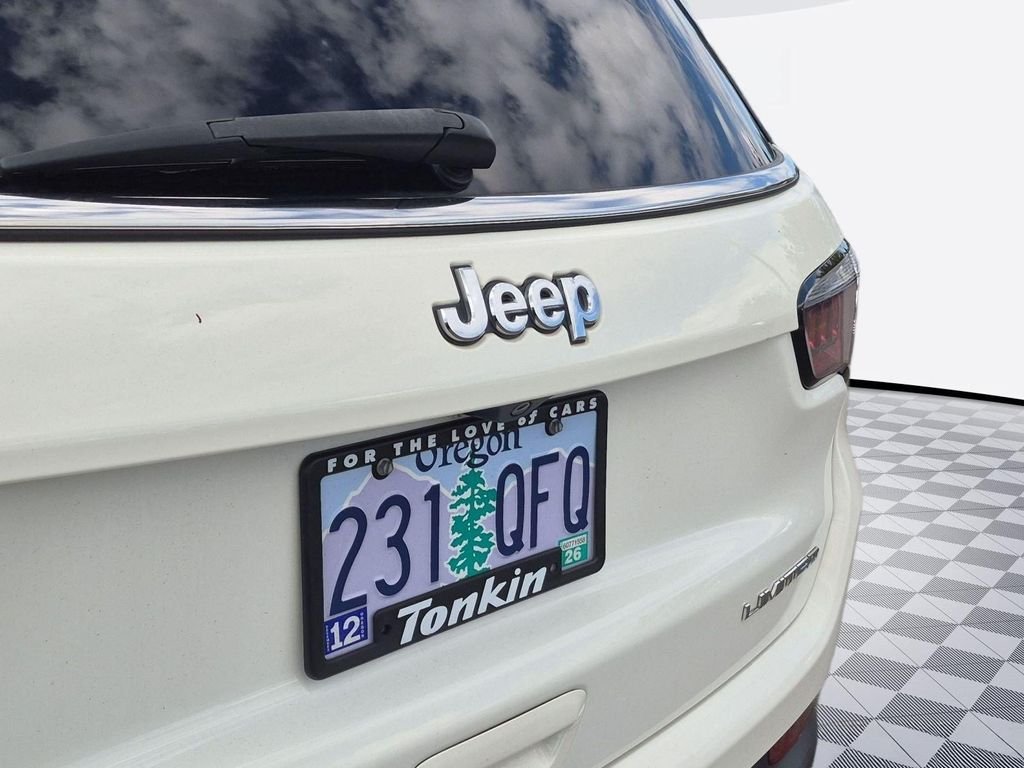 Used 2020 White Clearcoat Jeep Limited image 23