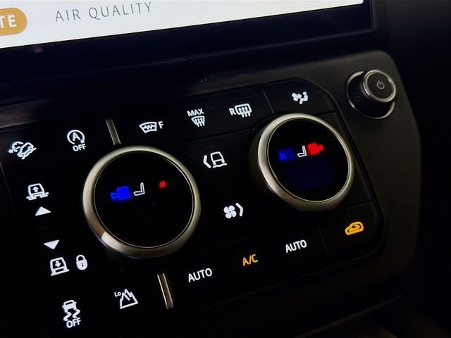 2026 Land Rover Defender V8 - Photo 23