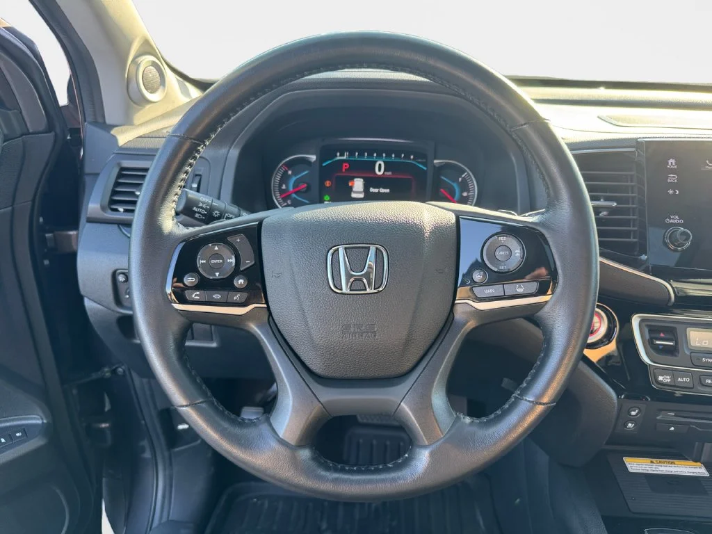 Certified Used 2022 Modern Steel Metallic Honda AWD ELITE image 11
