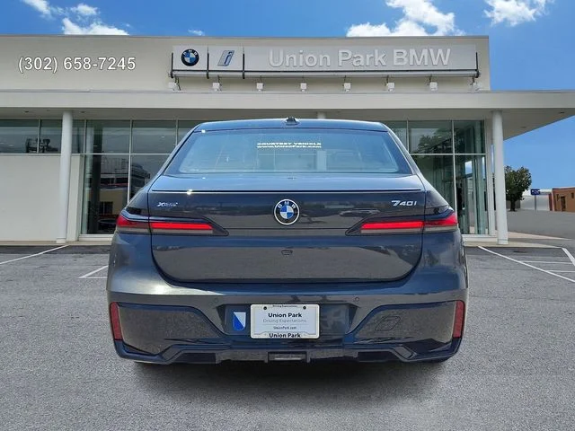 Used 2026 Dravit Grey Metallic BMW 740i xDrive image 5