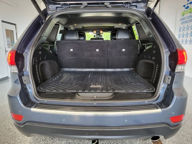 Used 2020 Blue Jeep Limited image 23