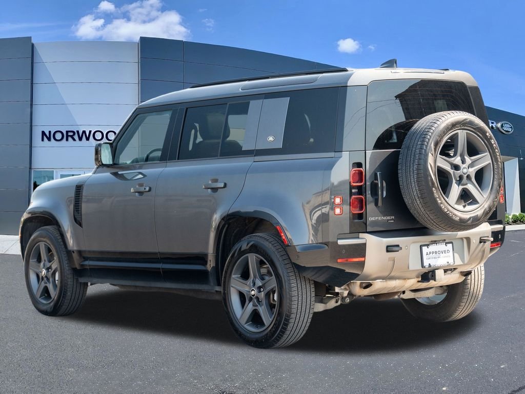 Used 2022 Gray Land Rover X-Dynamic SE image 6