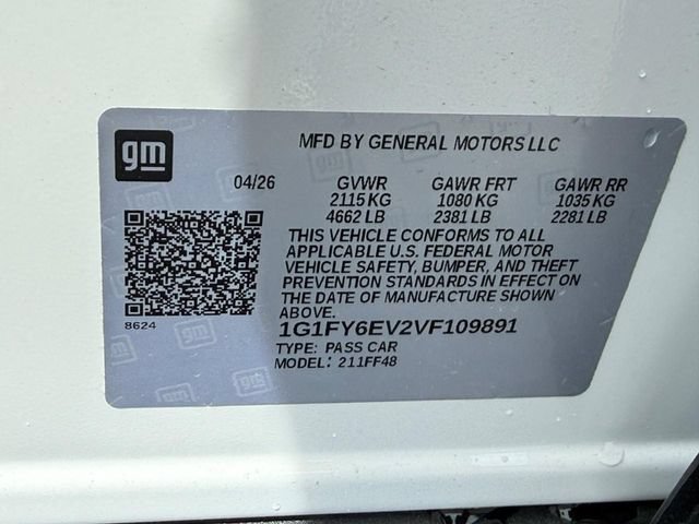 New 2027 Summit White Chevrolet LT image 16