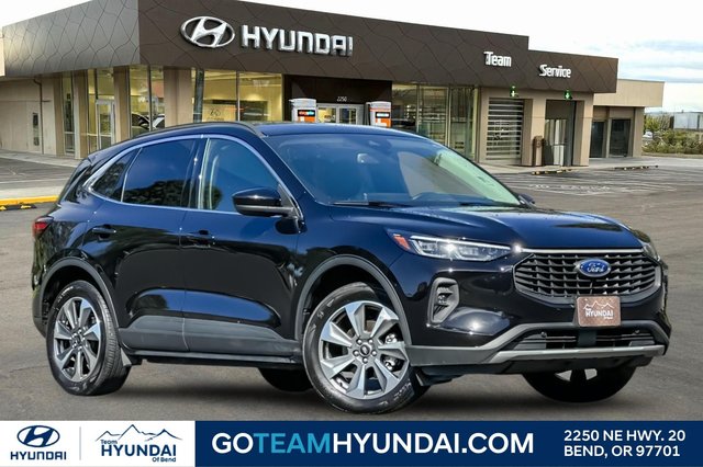 2025 Ford Escape Platinum
