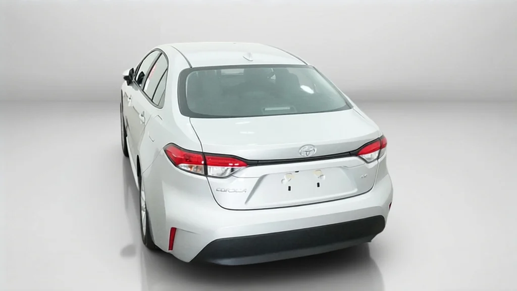 New 2027 Classic Silver Metallic Toyota LE image 13