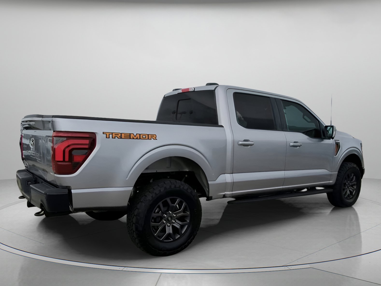 New 2026 Iconic Silver Metallic Ford Tremor® image 25