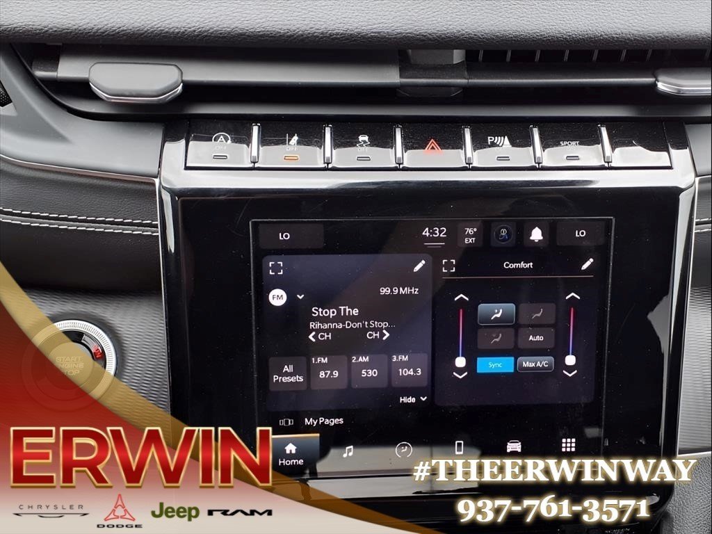 Used 2023 Black Jeep Laredo image 20