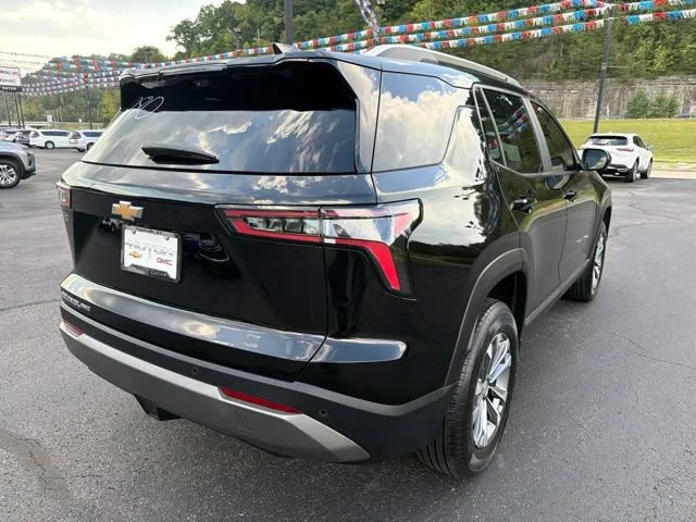 Used 2025 Mosaic Black Metallic Chevrolet LT image 3