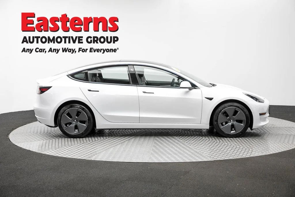 Used 2022 White Tesla Long Range image 4
