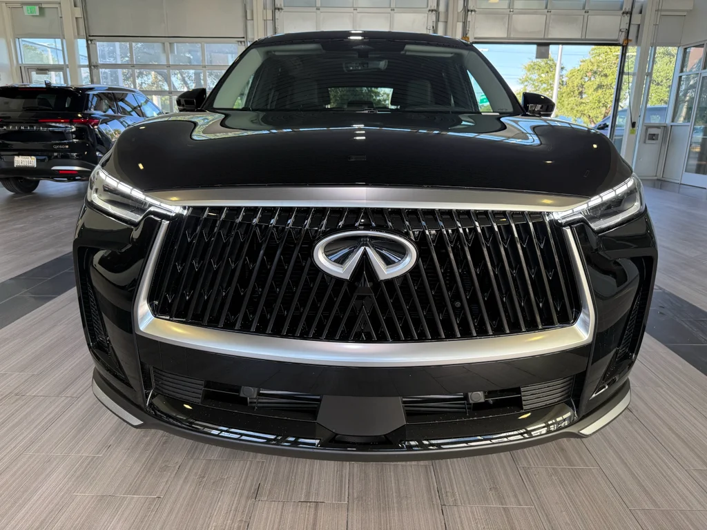 New 2027 BLACK OBSIDIAN INFINITI Pure FWD image 2
