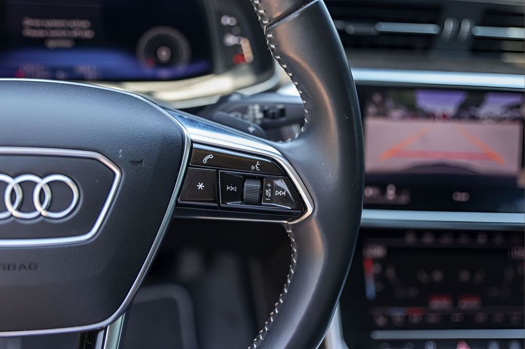 Used 2019 Black Audi 3.0T Prestige image 13