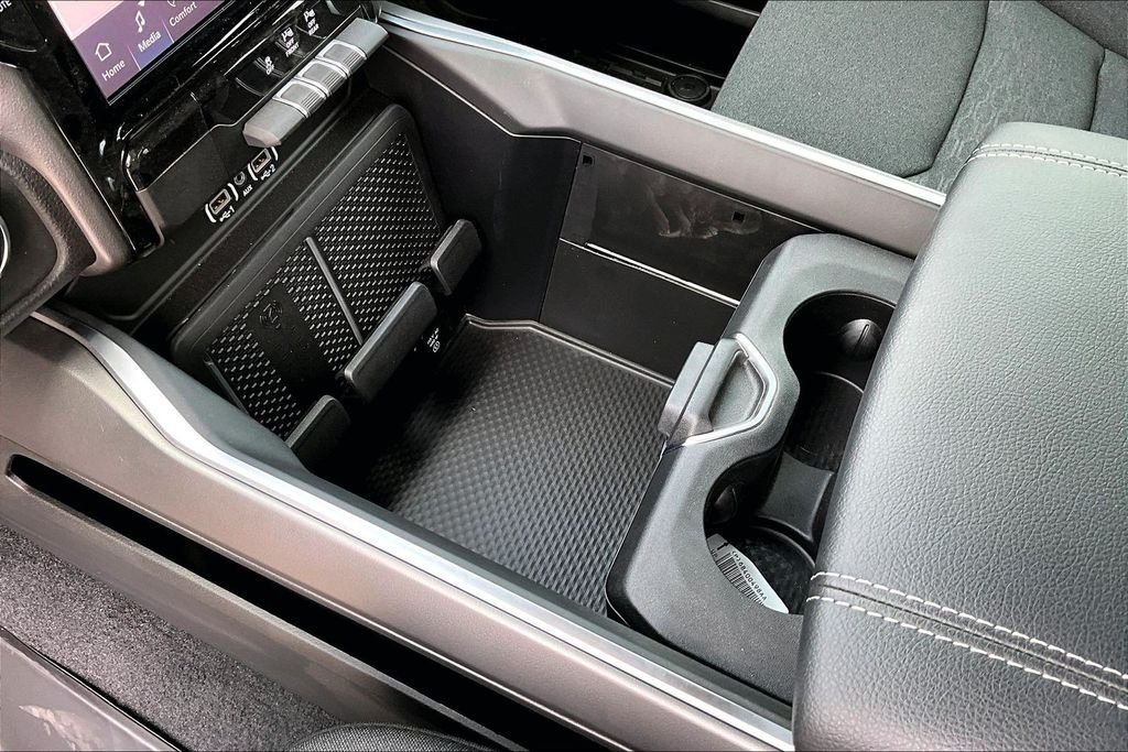 New 2026 Ram 1500 Big Horn/Lone Star 4D Crew Cab