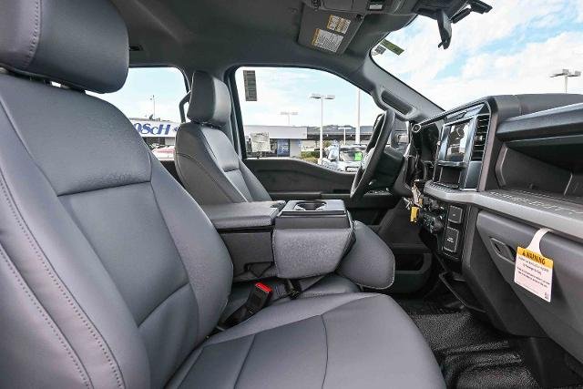 New 2026 Oxford White Ford F-350® XL image 52