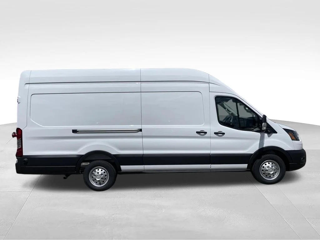 New 2026 Oxford White Ford Cargo Van image 29