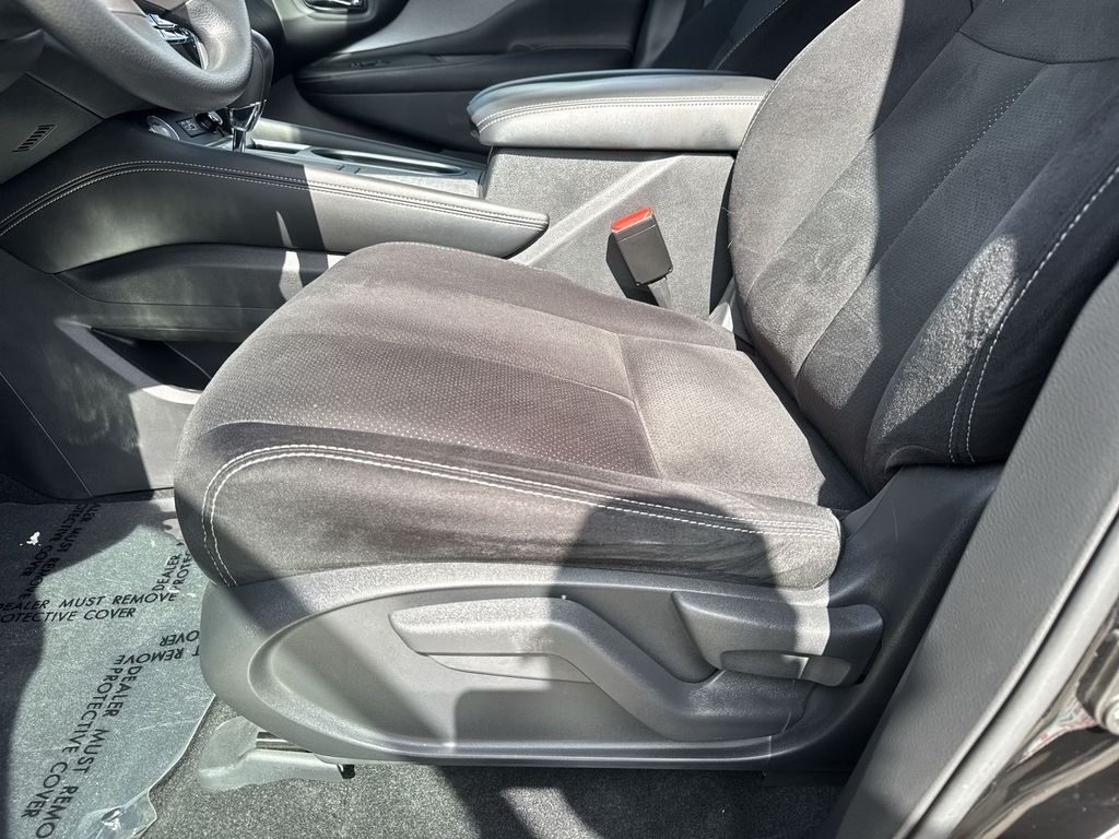 Used 2020 Black Nissan S image 14
