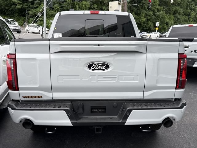 New 2026 White Ford Tremor image 4