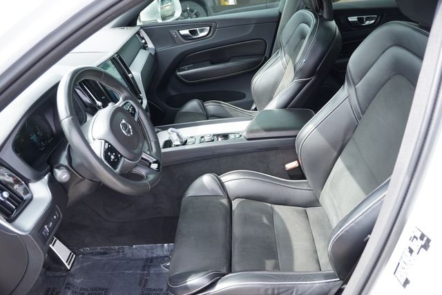 Certified Used 2018 White Volvo T8 R-Design image 15