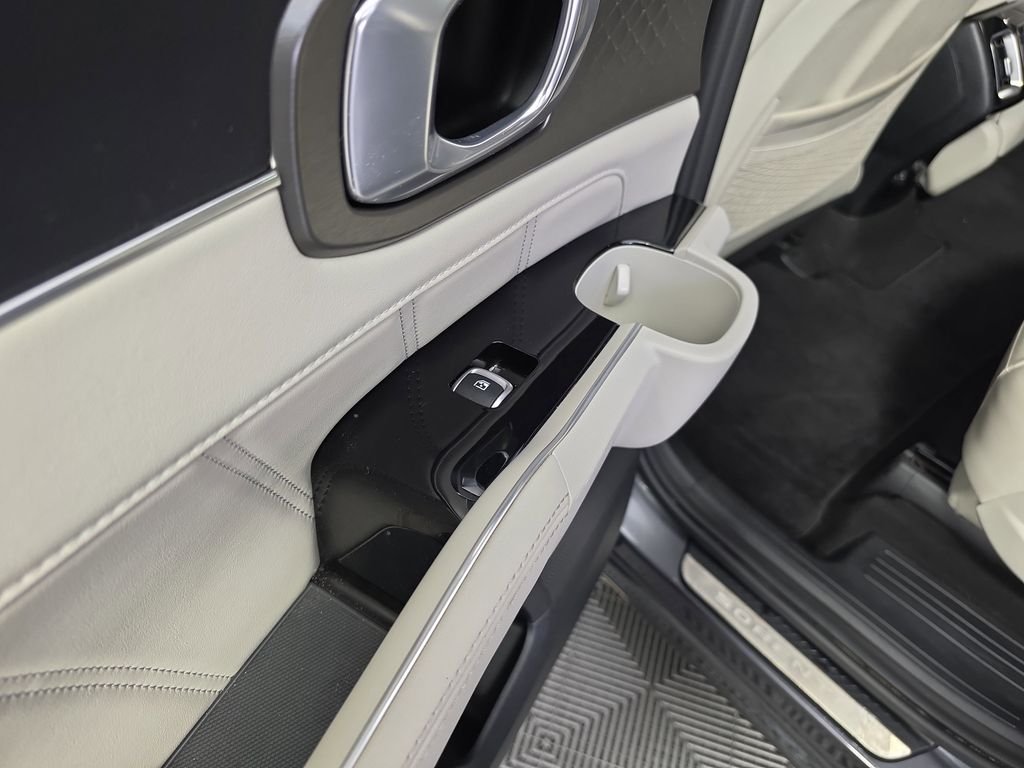 Used 2022 Gray Kia SX image 28