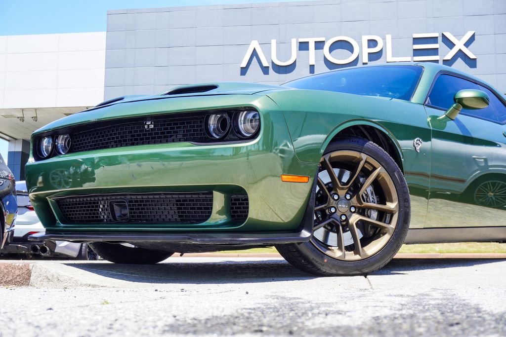 Used 2023 Green Dodge SRT Hellcat Jailbreak image 2