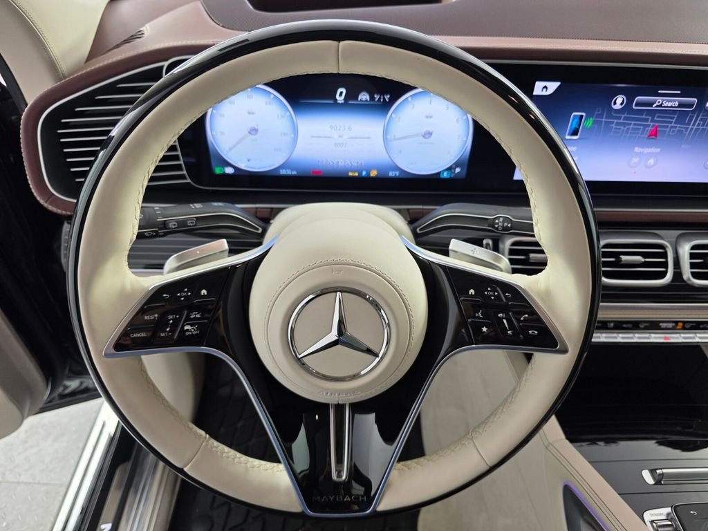 Certified Used 2025 Black Mercedes-Benz Maybach GLS 600 image 21