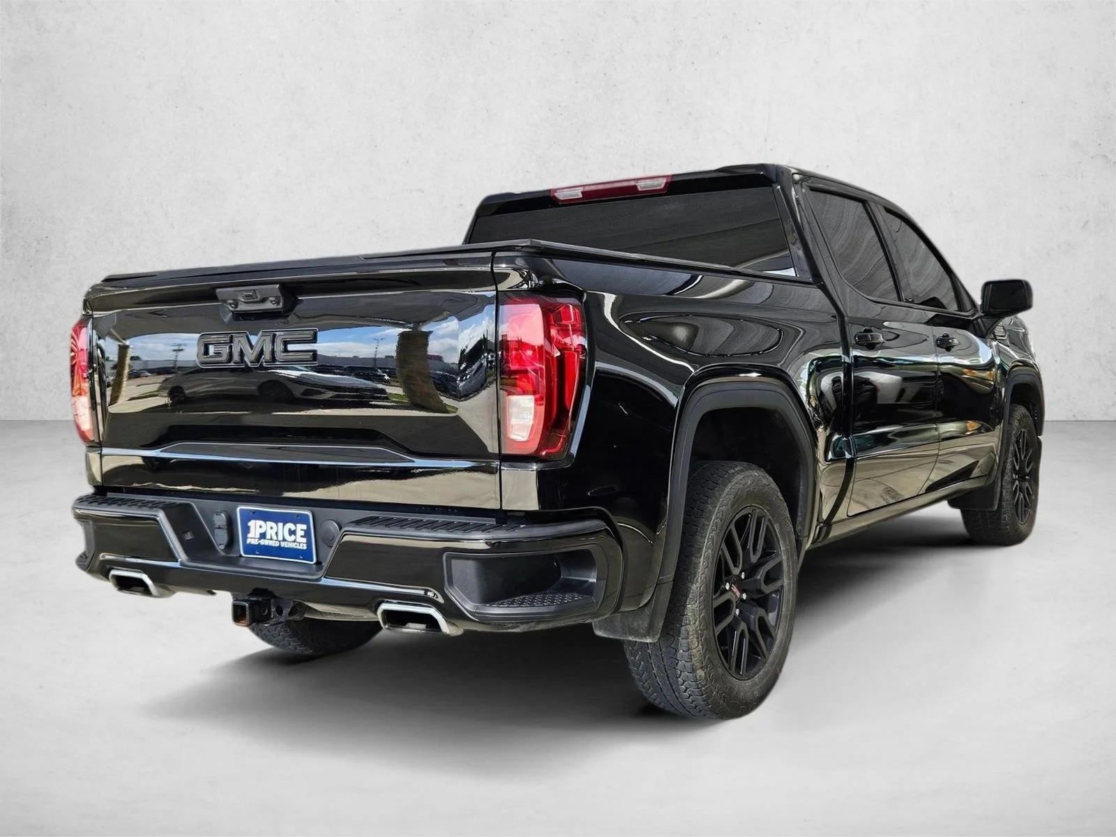Used 2024 Onyx Black GMC Elevation image 5