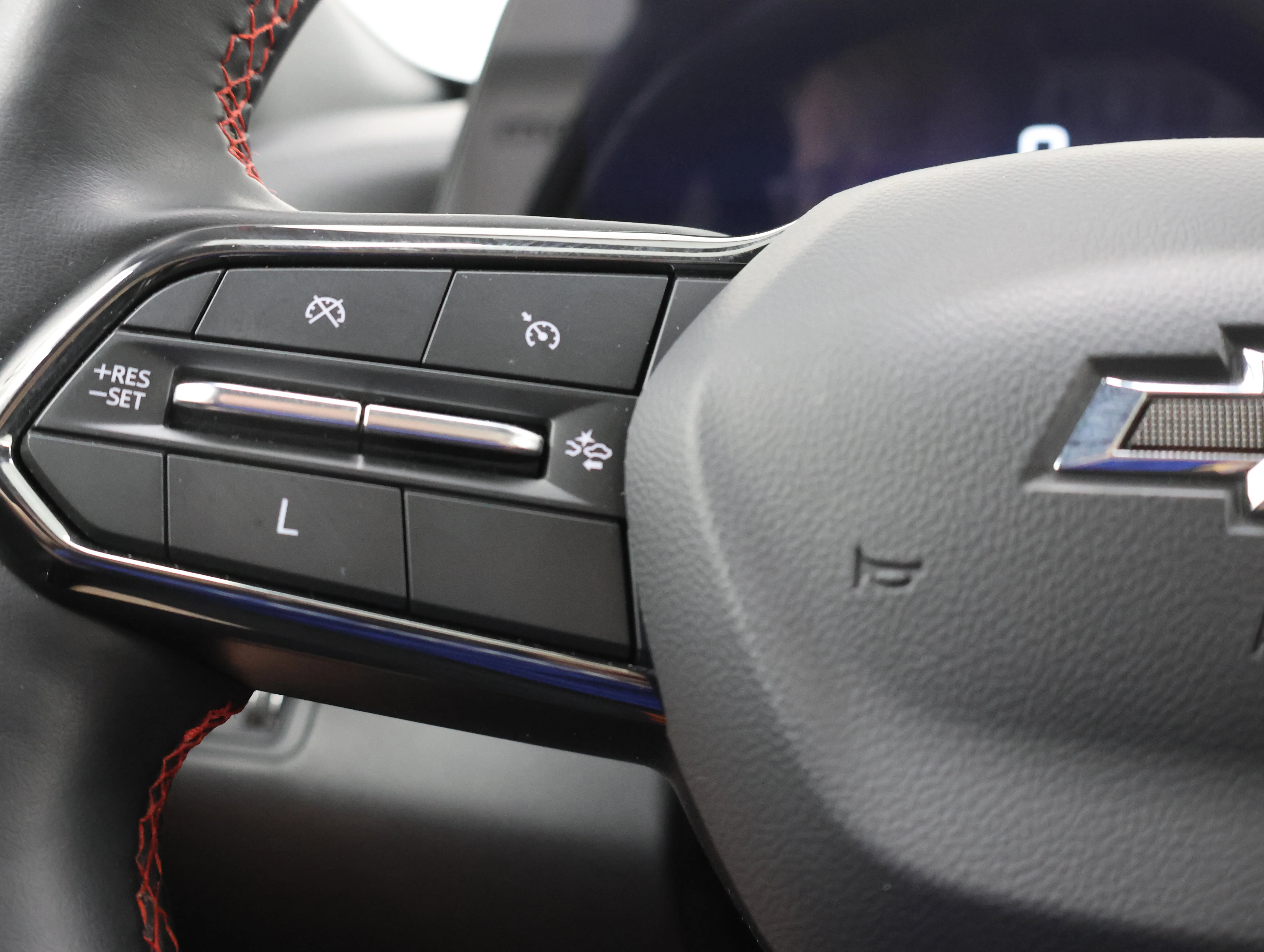 Used 2025 Reef Blue Metallic Chevrolet RS image 15
