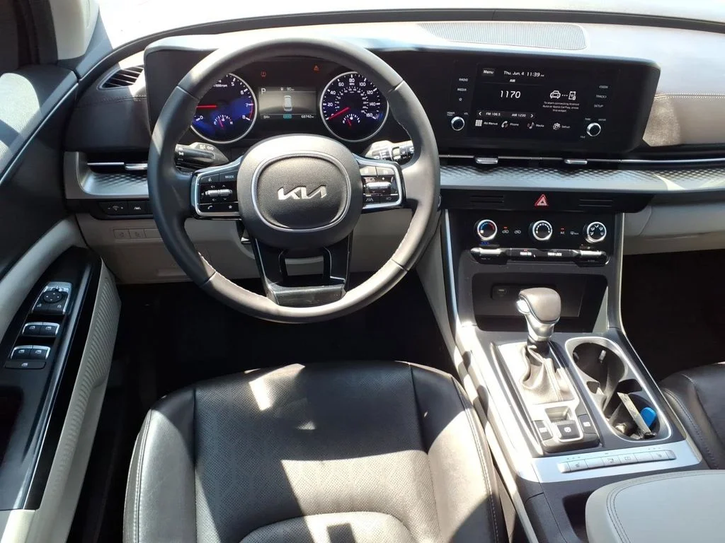 Used 2023 Blue Kia LX Seat Package image 14