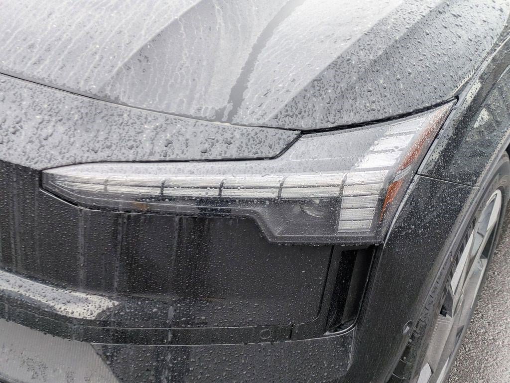 New 2026 Onyx Black Volvo Ultra image 11