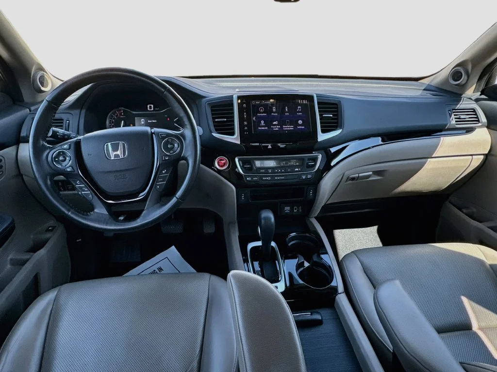 Used 2017 Red Honda RTL-E image 25