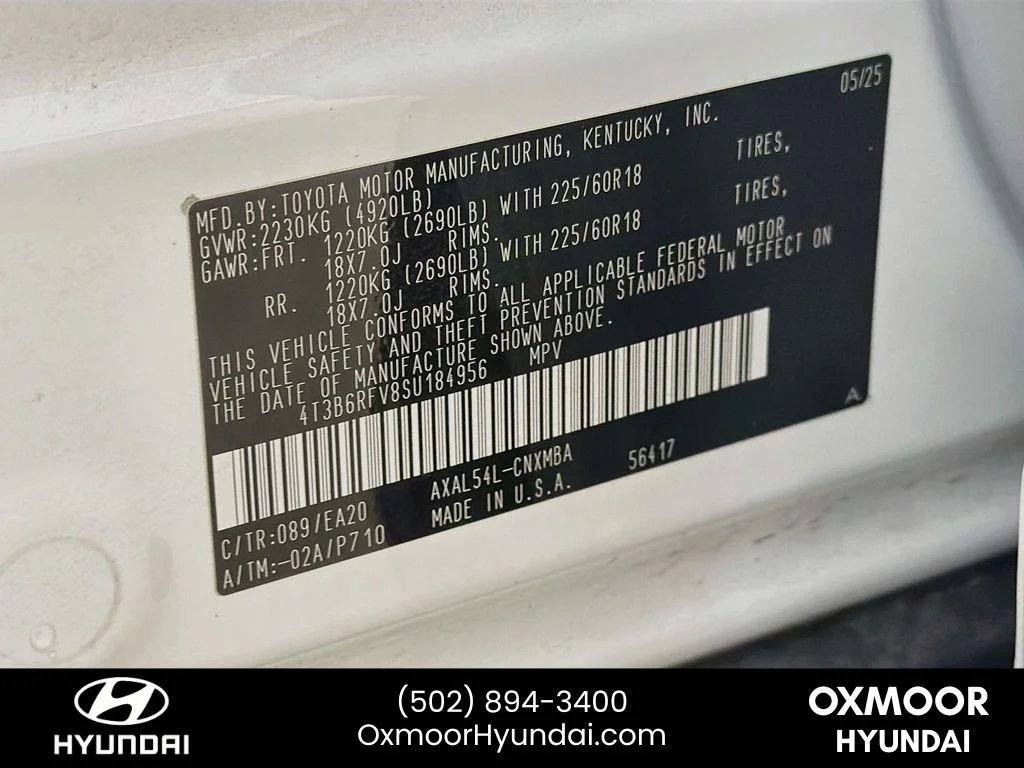 Used 2025 Wind Chill Pearl Toyota Hybrid XLE Premium image 33