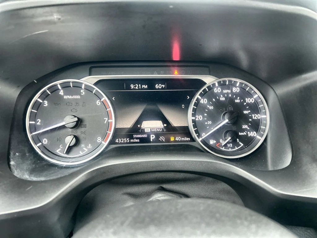 Used 2024 Gray Nissan SV image 21