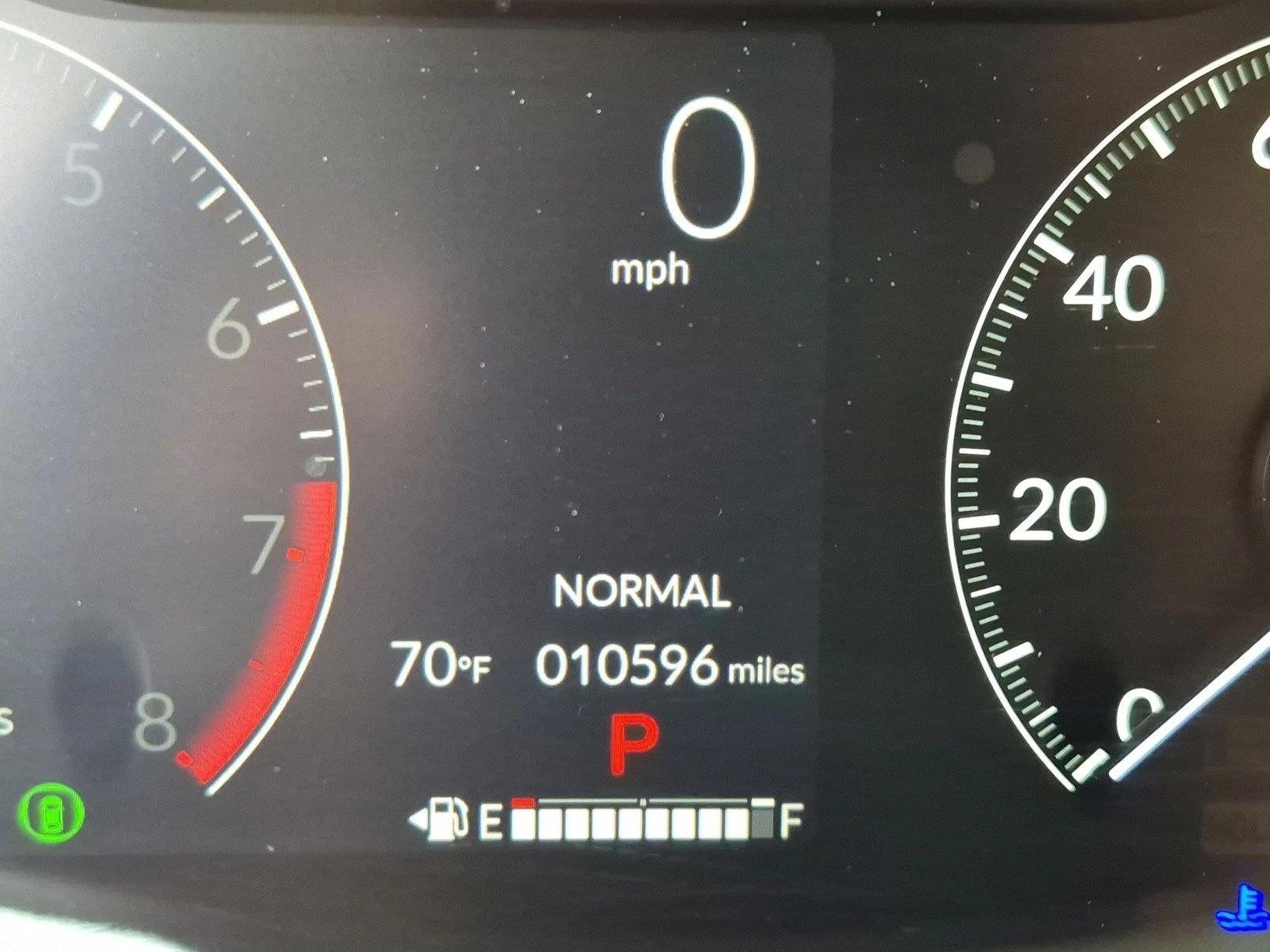 Used 2024 Silver/Gray Honda LX image 11