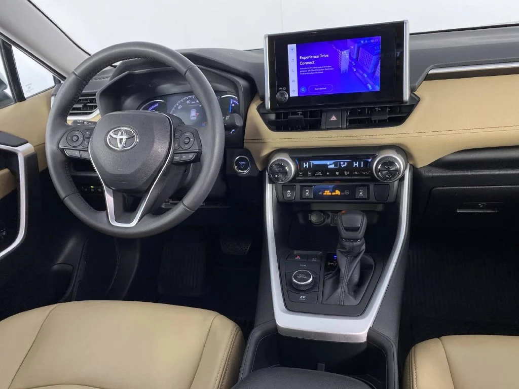 Used 2024 Ice Toyota XLE image 14