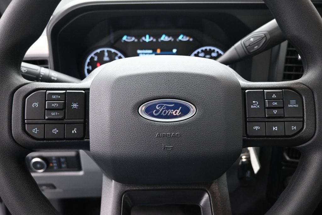 New 2026 Oxford White Ford XL image 13