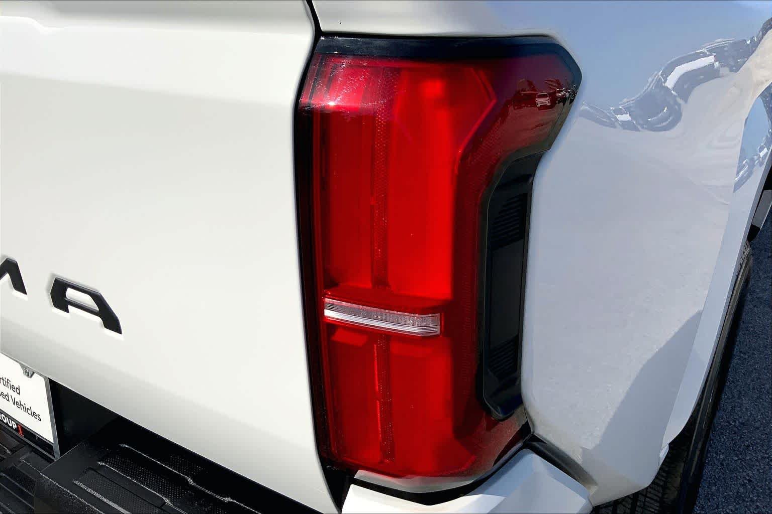 Used 2026 Ice Cap Toyota SR5 image 30