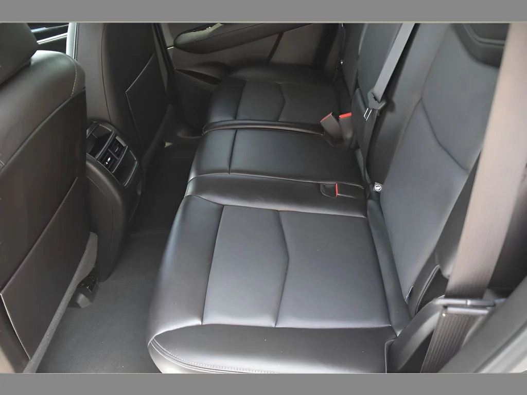 2025 Cadillac XT5 Premium Luxury - Photo 16