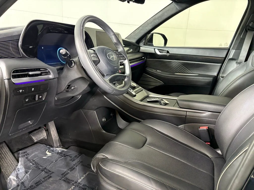 Used 2025 Emerald Hyundai Calligraphy image 22