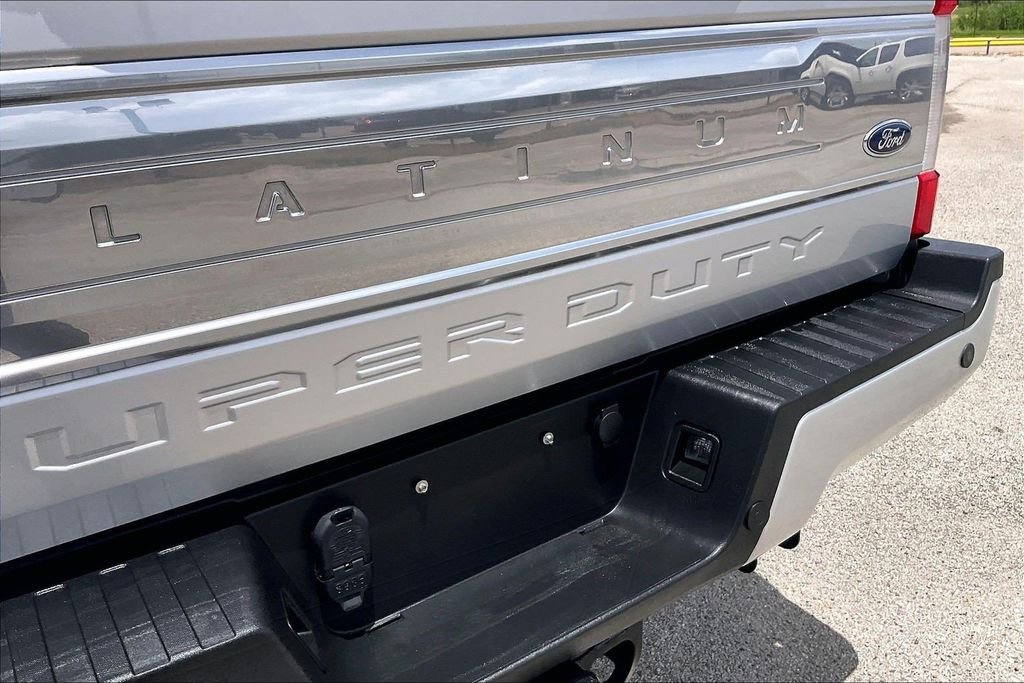 Used 2017 Silver Ford Platinum image 27