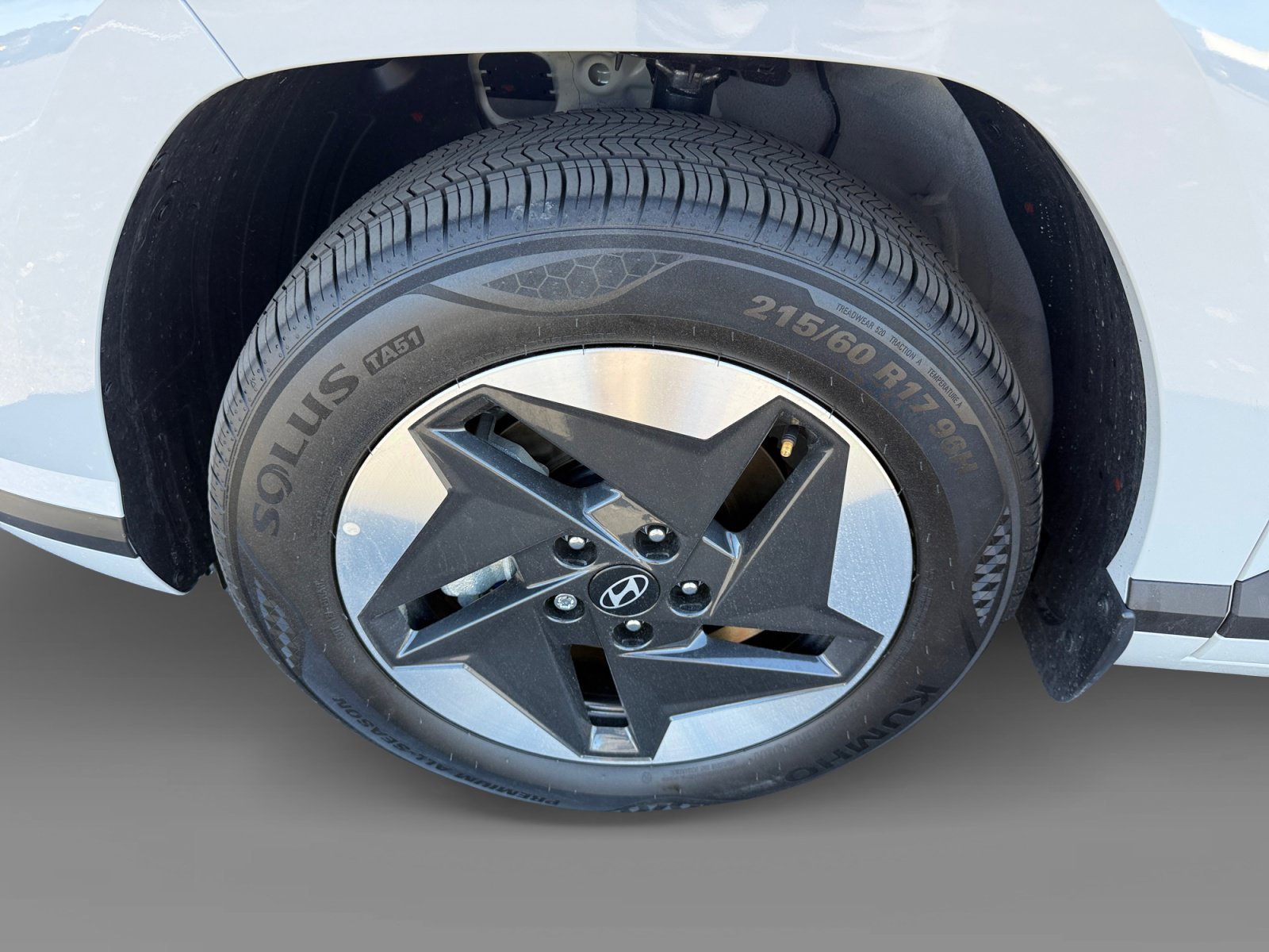 Certified Used 2025 Cyber Gray Metallic Hyundai SE image 9