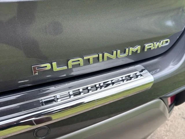 2024 Toyota Highlander Platinum - Photo 11